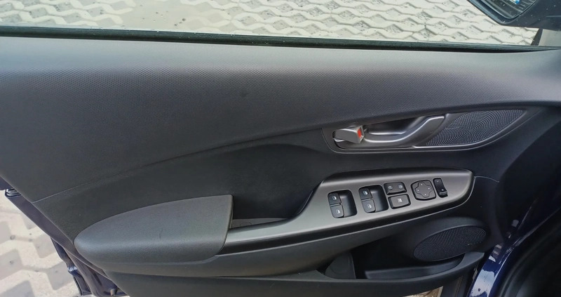 Hyundai Kona cena 107900 przebieg: 50800, rok produkcji 2020 z Złotów małe 191